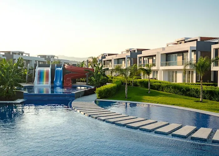 Apartamento Chic Sunset With Terrace Protaras