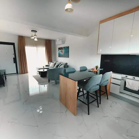 Chic Apartment With Terrace - North Cyprus 普罗塔拉斯