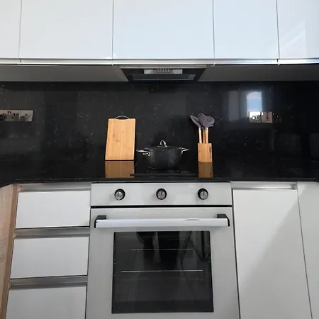 Chic Apartment With Terrace - North Cyprus 公寓