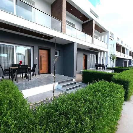 Chic Apartment With Terrace - North Cyprus * 普罗塔拉斯