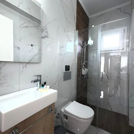 Chic Sunset With Terrace Daire