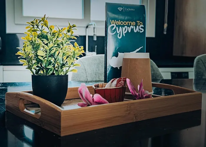 アパート Chic Sunset With Terrace