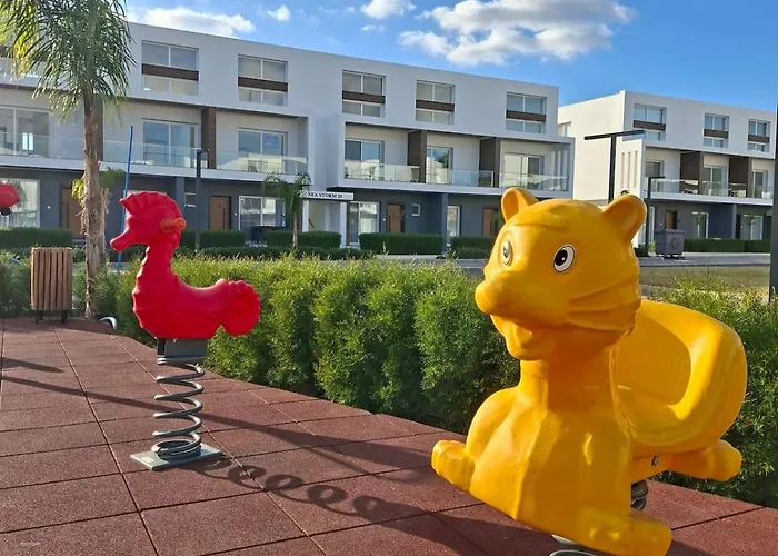 Chic Sunset With Terrace